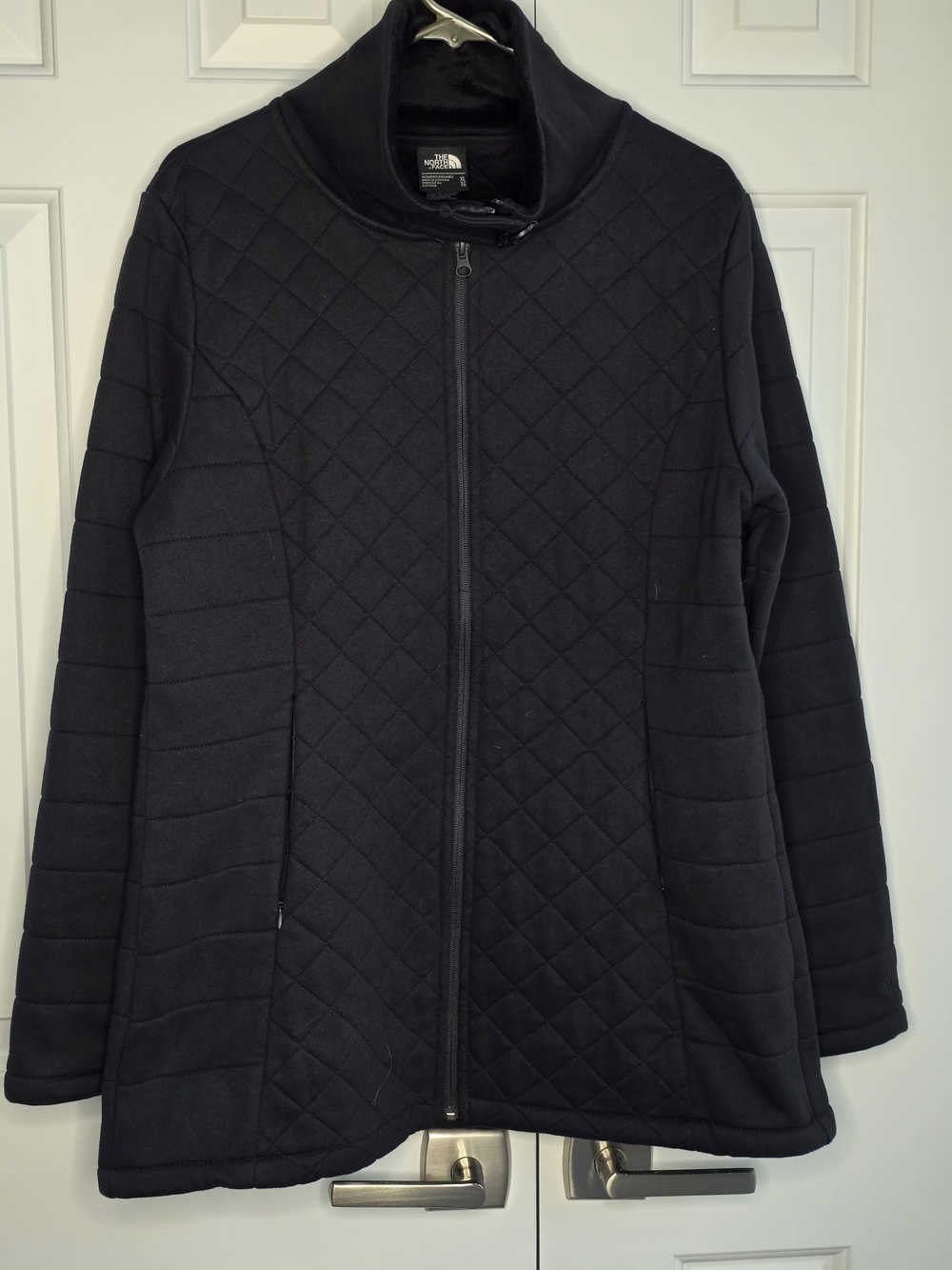 The North Face Women’s Black Caroluna Quilted Full-Zip Jacket